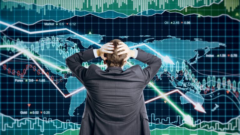 ‘Bond King’ Jeffrey Gundlach: Stock Market Will Crack Pretty Hard, Bitcoin Good Inflation Hedge