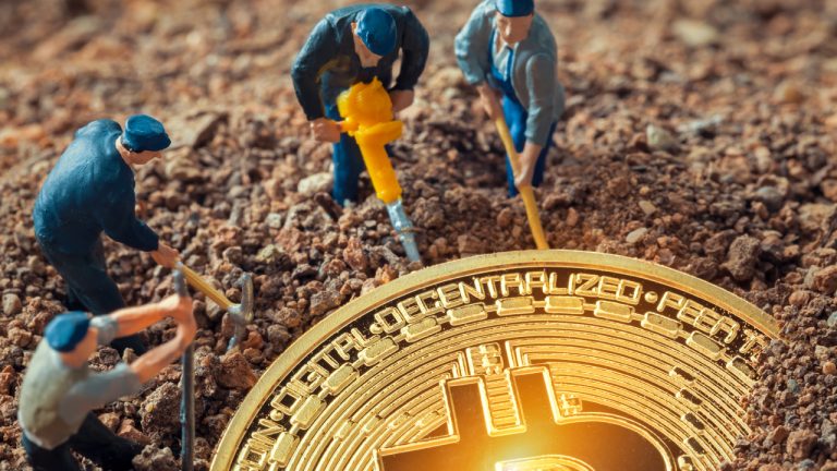 Amidst declining Bitcoin price, miners' reserve hit yearly high