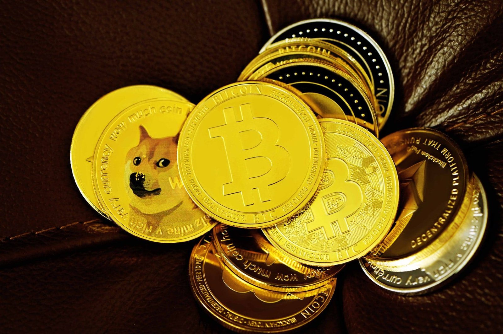 Will AMC's announcement help start Dogecoin's bull run? 