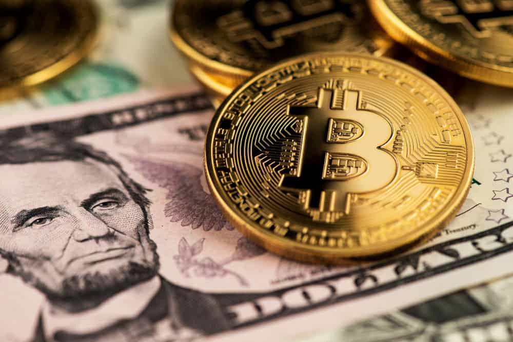 Bitcoin to $100K possible as key dollar fractal suggests yearend declines