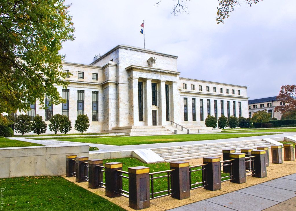 The price of major tokens in the cryptocurrency market dipped as the Federal Reserve (Fed) announced plans to reduce the balance sheet.