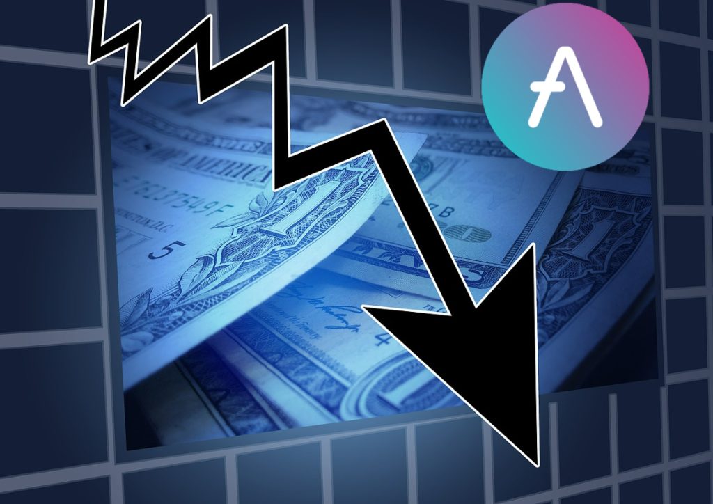 If a bearish pattern holds, Aave prices might fall 25% from current price levels. Image from Pixabay and cryptologos