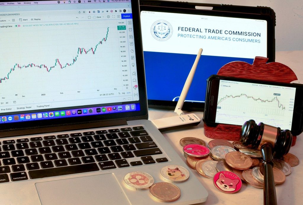 Former Coinbase manager charged with crypto insider trading