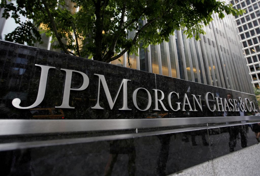 JP Morgan's CEO believes all cryptocurrencies are Ponzi schemes. 