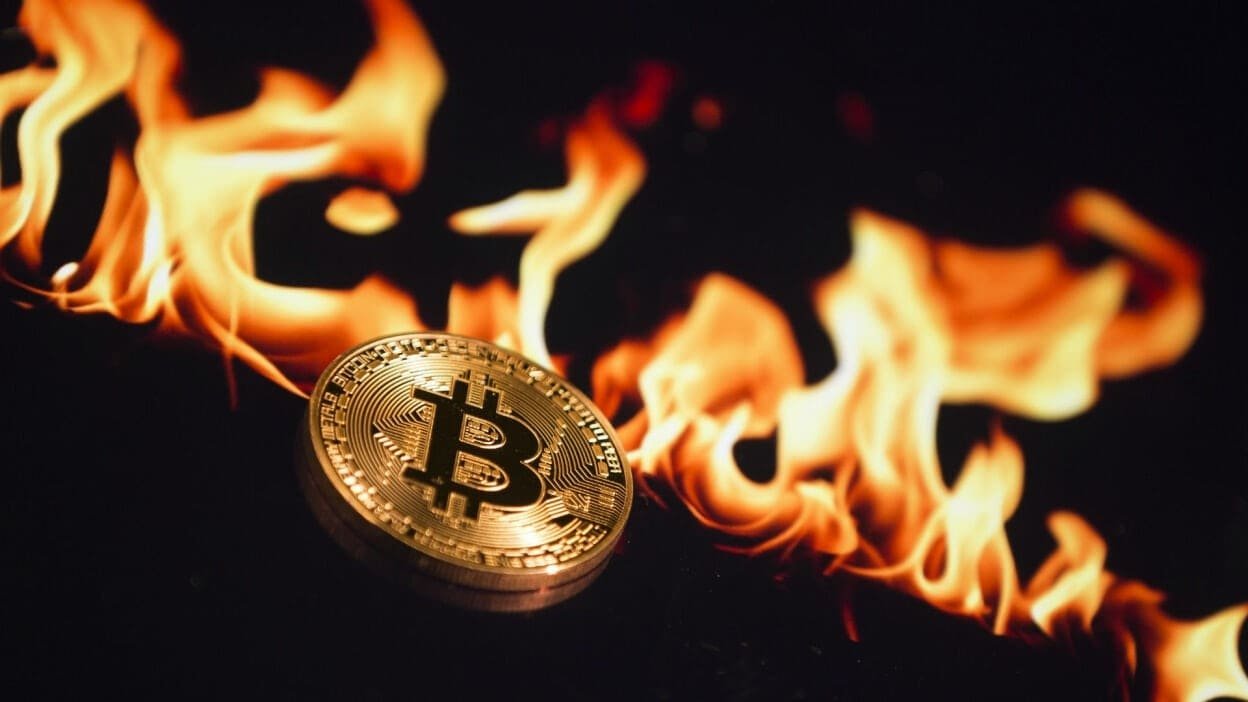 Crypto gem hunters calling out Uniglo.io after supply burn announcement, in addition to Reserve Rights and Optimism