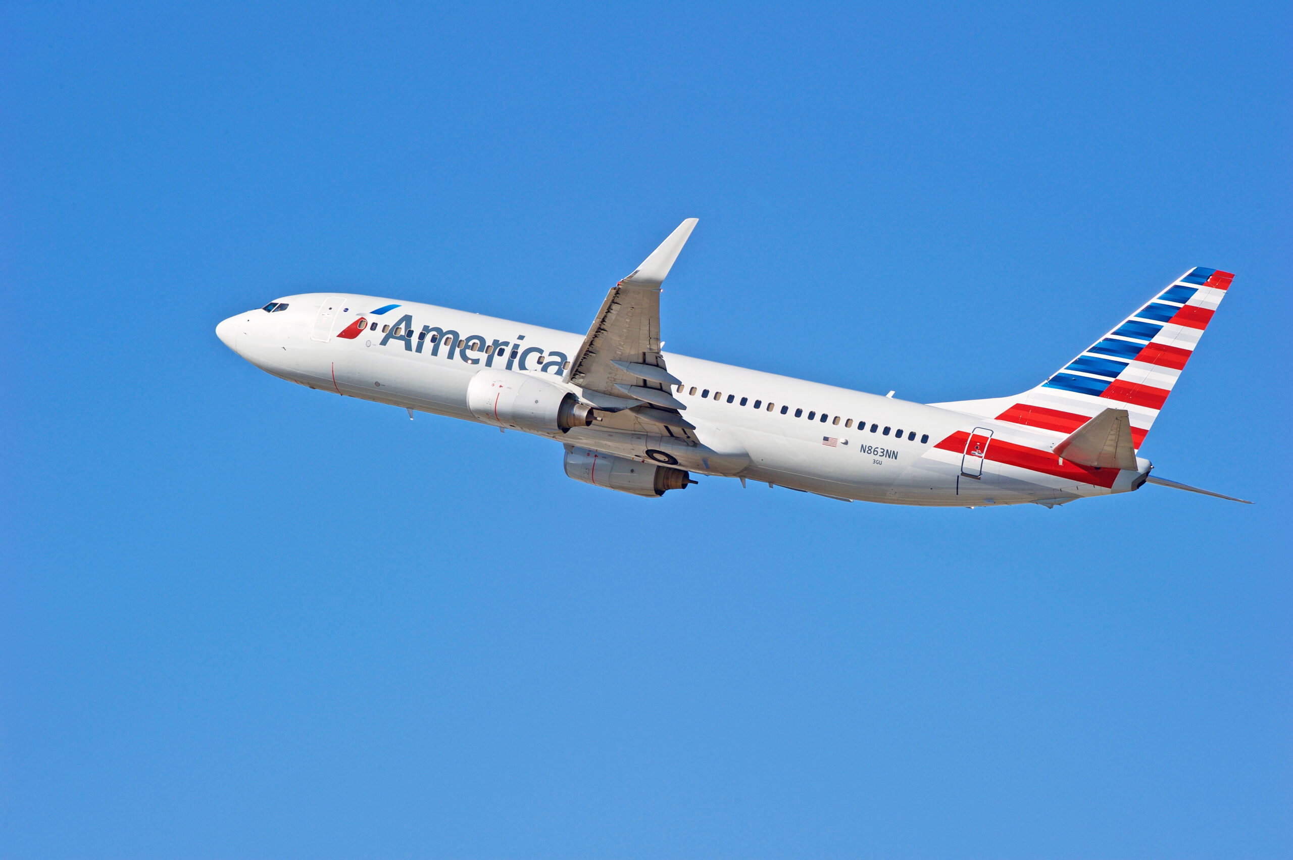 Is American Airlines stock a buy post Q3 earnings report