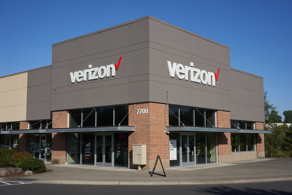 Tigard, OR, USA - Aug 17, 2020: A full-service store for Verizon Wireless products and services. Verizon Wireless is the largest wireless telecommunications provider in the United States.