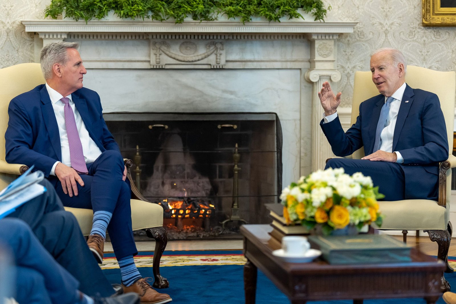 US Debt Ceiling Crisis. Joe Biden will Meet House Speaker Kevin McCarthy after Treasury Secretary Janet Yellen warned that the US will default by June 1 if the Congress does not increase the debt ceiling. 