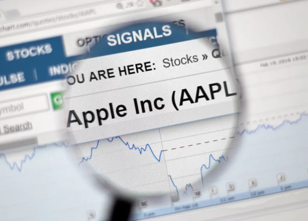 Apple Stock Once Crashed 20% Due To An Eerie Indicator