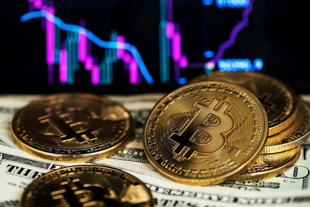 Bitcoin Undervalued Even After 150% Rise, Claims Jamie Coutts; Aave & InQubeta Rise in Crypto Rankings