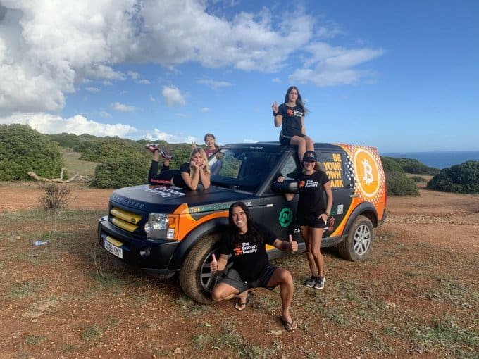 Bitcoin family, Didi Taihuttu, Bitcoin journey, cryptocurrency lifestyle, Bitcoin investment, BTC travels
Bitcoin family, Didi Taihuttu, Bitcoin journey, cryptocurrency lifestyle, Bitcoin investment, BTC travels