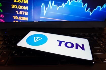 Chainalysis Backs TON as Bearish Chart Warns of 40% Toncoin Crash