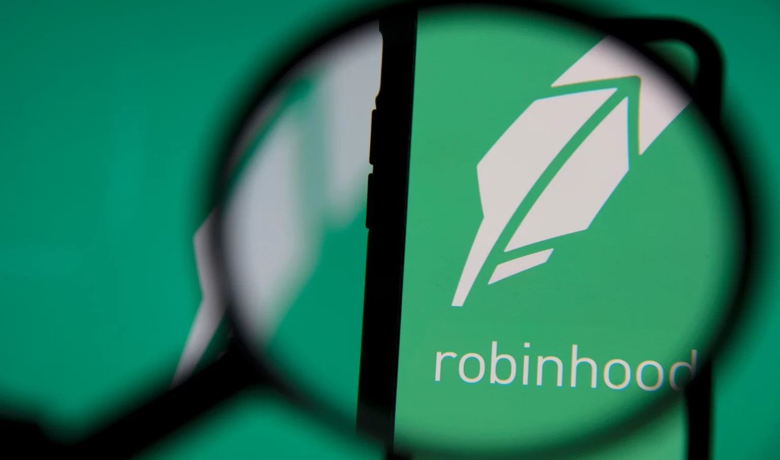 Robinhood Stock Soars Toward Record High as Tokenized Stocks Drive Growth